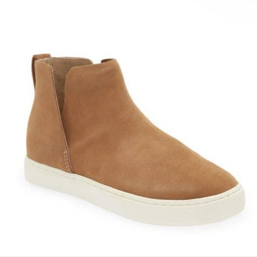Birdies Womens Brown Suede Falcon Water Resistant Bootie